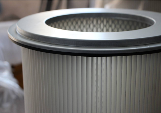 Elemento filtro cartuccia ad alta capacità progettato per ottimizzare l'efficienza della raccolta della polvere in vari ambienti industriali